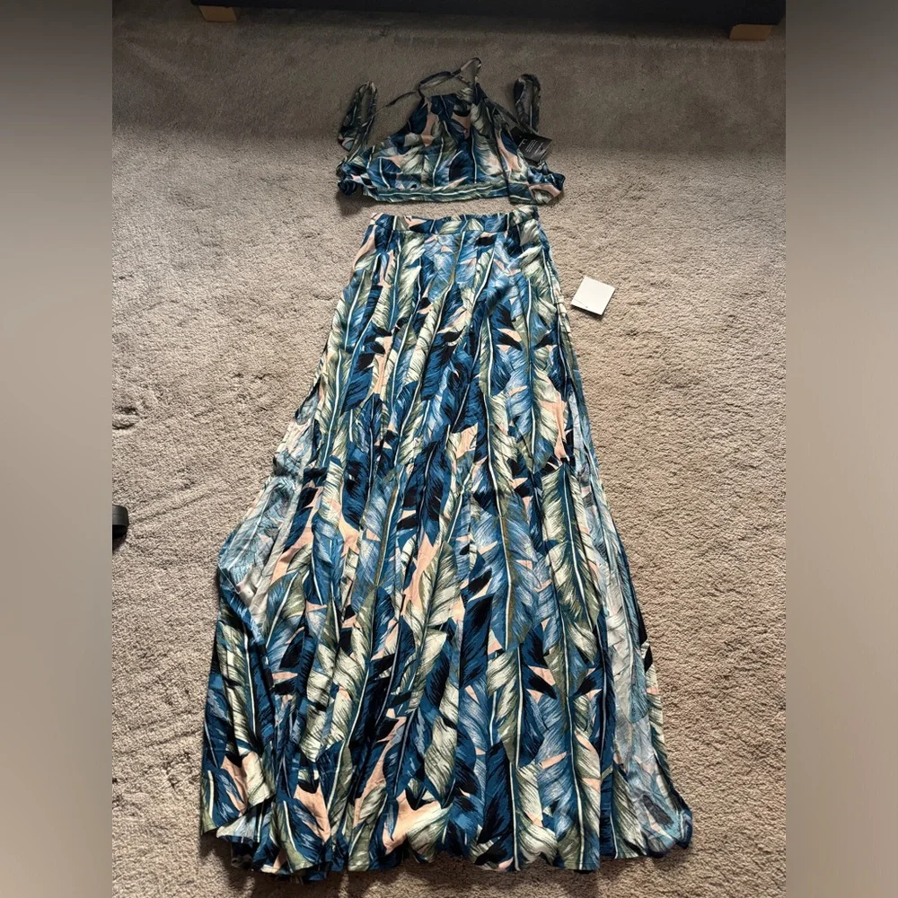 NEW Blue Leaf Print Two-Piece Maxi Dress - Picture 6 of 10